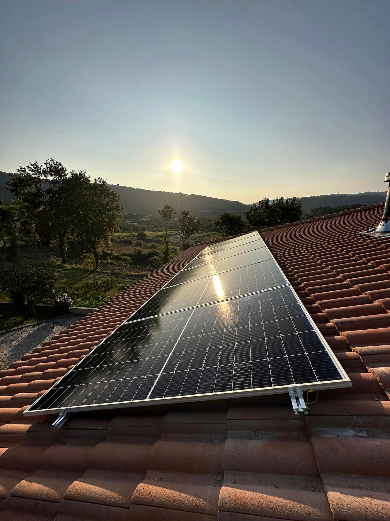 Instalação de Painéis Fotovoltaicos – Autoconsumo Residencial
